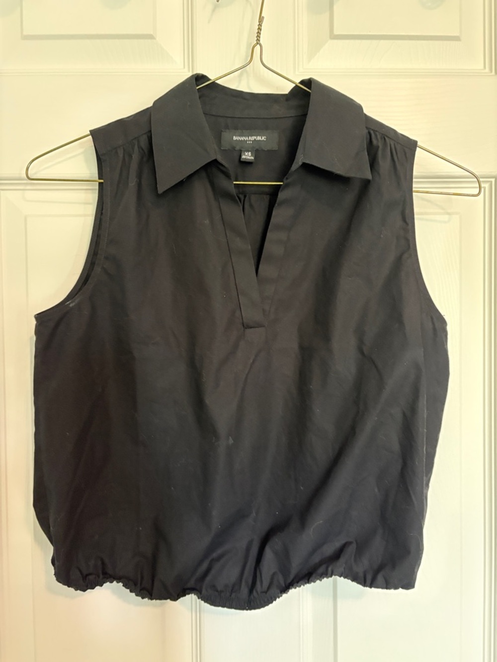 Banana Republic Black Sleeveless Collared Shell Top